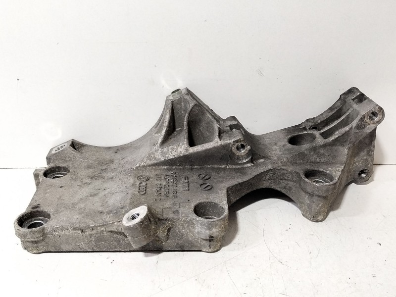 Recambio de soporte alternador para seat toledo iii (5p2) 2.0 tdi referencia OEM IAM 03G903143F  