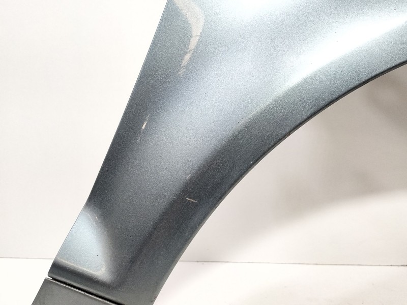 Recambio de aleta delantera derecha para audi a3 sportback (8pa) 2.0 tdi 16v referencia OEM IAM 8P0821106G  