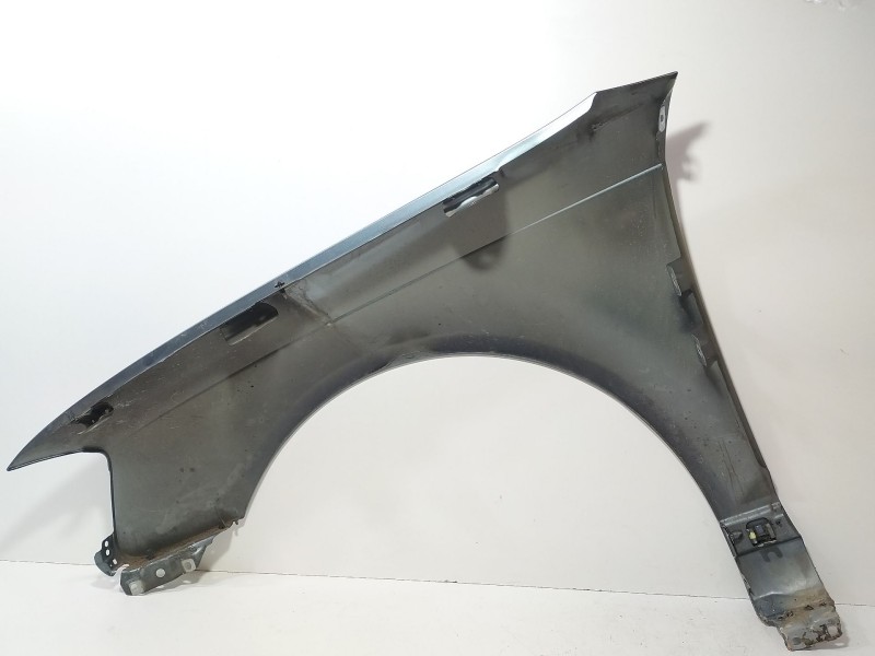 Recambio de aleta delantera derecha para audi a3 sportback (8pa) 2.0 tdi 16v referencia OEM IAM 8P0821106G  