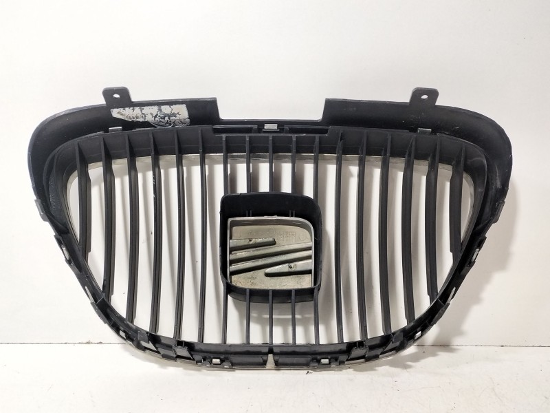 Recambio de rejilla paragolpes central para seat toledo iii (5p2) 2.0 tdi referencia OEM IAM 5P085364  