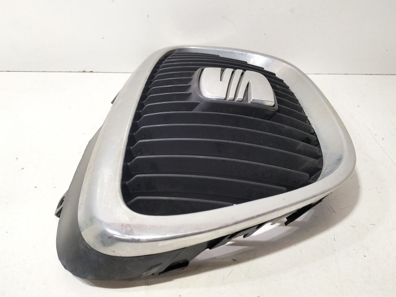 Recambio de rejilla paragolpes central para seat toledo iii (5p2) 2.0 tdi referencia OEM IAM 5P085364  
