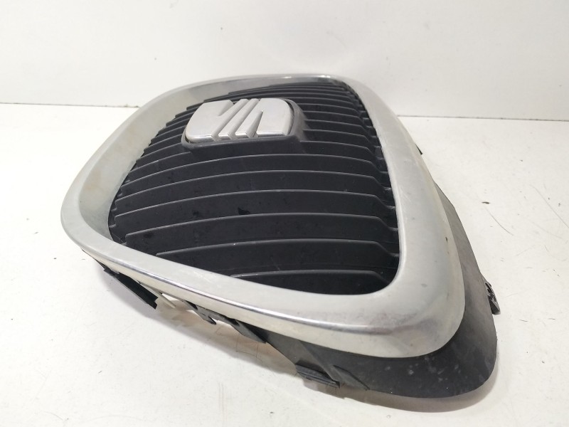 Recambio de rejilla paragolpes central para seat toledo iii (5p2) 2.0 tdi referencia OEM IAM 5P085364  
