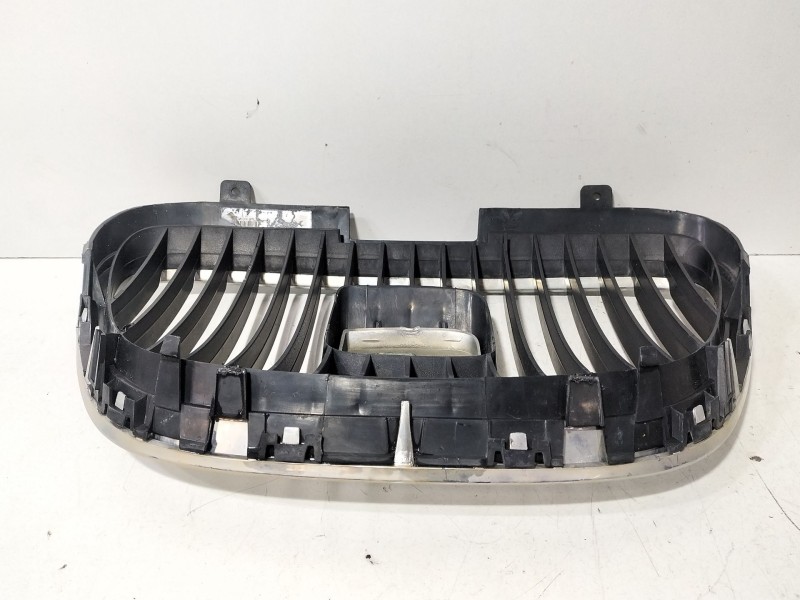 Recambio de rejilla paragolpes central para seat toledo iii (5p2) 2.0 tdi referencia OEM IAM 5P085364  