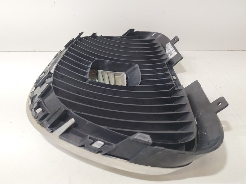 Recambio de rejilla paragolpes central para seat toledo iii (5p2) 2.0 tdi referencia OEM IAM 5P085364  