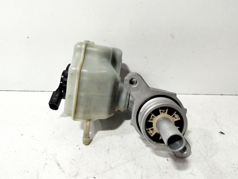 Recambio de bomba freno para volkswagen golf v (1k1) 1.9 tdi referencia OEM IAM 0204Y21511  