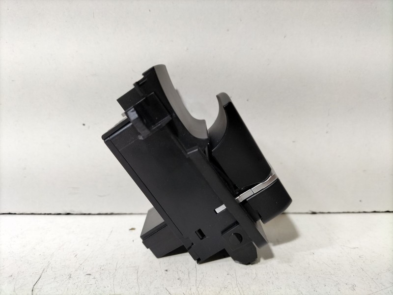 Recambio de freno de mano electrico para bmw x4 (f26) xdrive 30 d referencia OEM IAM 9385029  