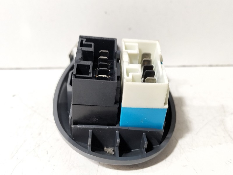 Recambio de mando elevalunas delantero izquierdo para iveco daily iii autobús 50 c 11 natural power (cng) referencia OEM IAM EWS