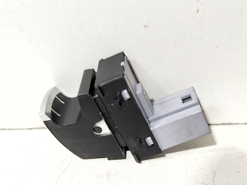 Recambio de mando elevalunas delantero derecho para volkswagen golf vi (5k1) 1.6 tdi referencia OEM IAM Volkswagen Golf VI  