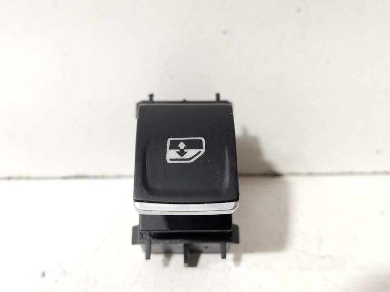 Recambio de mando elevalunas delantero derecho para volkswagen golf vii (5g1, bq1, be1, be2) 1.6 tdi referencia OEM IAM Volkswag