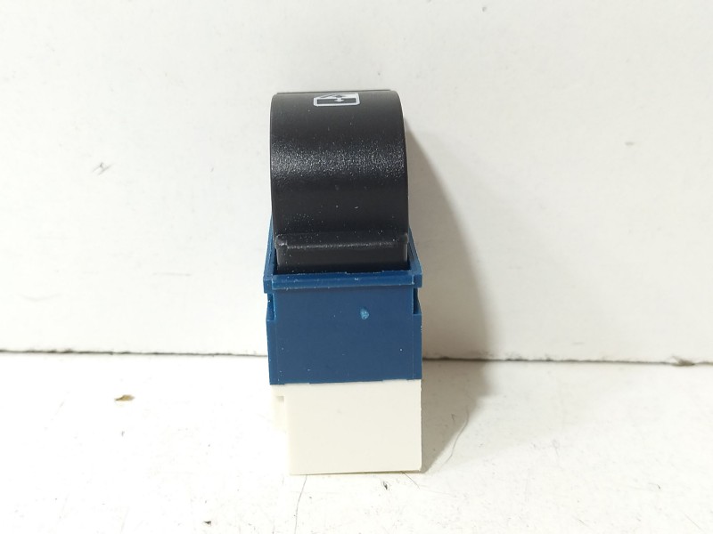 Recambio de mando elevalunas delantero derecho para fiat doblo (119) 1.3 jtd cat referencia OEM IAM FT82205  