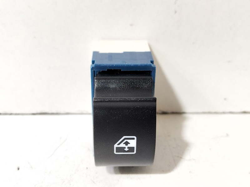 Recambio de mando elevalunas delantero derecho para fiat doblo (119) 1.3 jtd cat referencia OEM IAM FT82205  