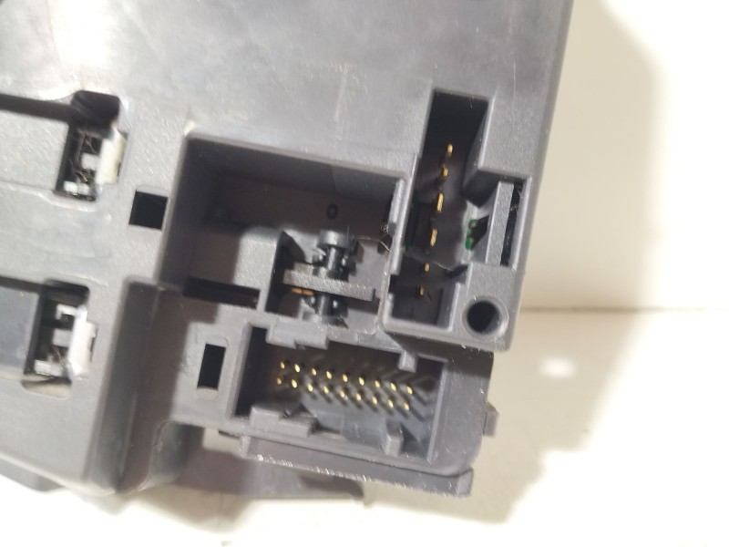 Recambio de mando limpia para renault clio iii grandtour (kr0/1_) 1.5 dci referencia OEM IAM 88103009042  