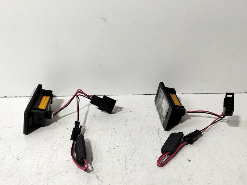 Recambio de piloto matricula para audi a5 (8t3) 1.8 tfsi referencia OEM IAM Audi A5 8T3  