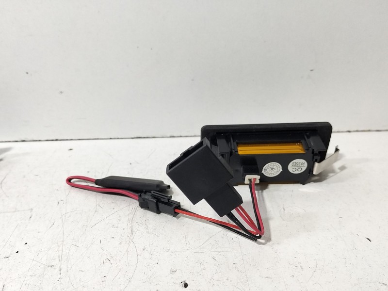 Recambio de piloto matricula para audi a5 (8t3) 1.8 tfsi referencia OEM IAM Audi A5 8T3  