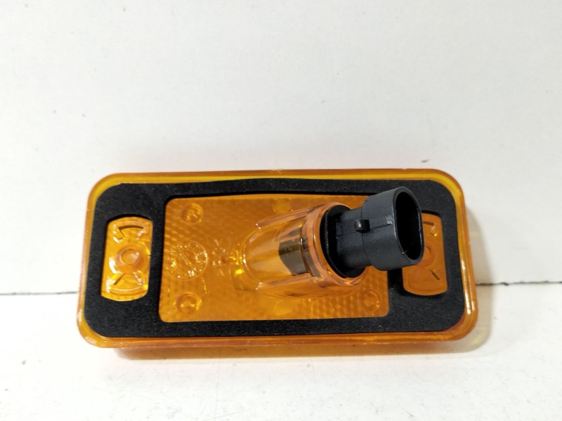Recambio de piloto intermitente de retrovisor izquierdo para iveco daily iv caja/chasis 35s18w referencia OEM IAM Iveco Daily  