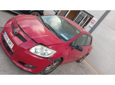 toyota auris (_e15_) del año 2009
