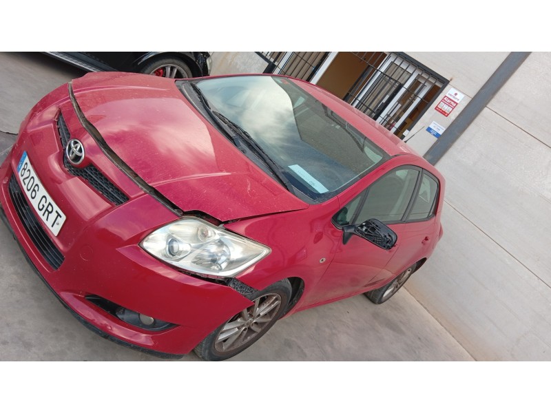 toyota auris (_e15_) del año 2009