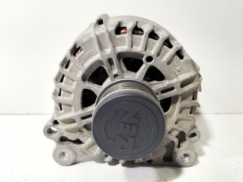 Recambio de alternador para volkswagen tiguan (ad1, ax1) 2.0 tdi referencia OEM IAM 04L903021D  