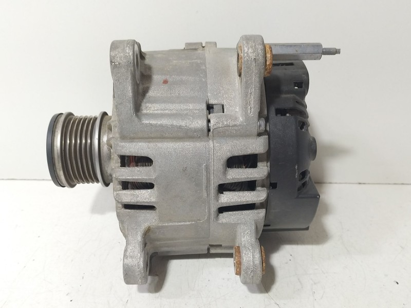 Recambio de alternador para volkswagen tiguan (ad1, ax1) 2.0 tdi referencia OEM IAM 04L903021D  
