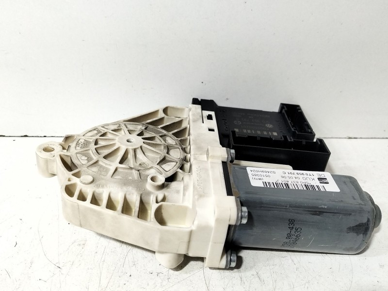 Recambio de motor elevalunas delantero izquierdo para seat toledo iii (5p2) 2.0 tdi referencia OEM IAM 1T0959701C  