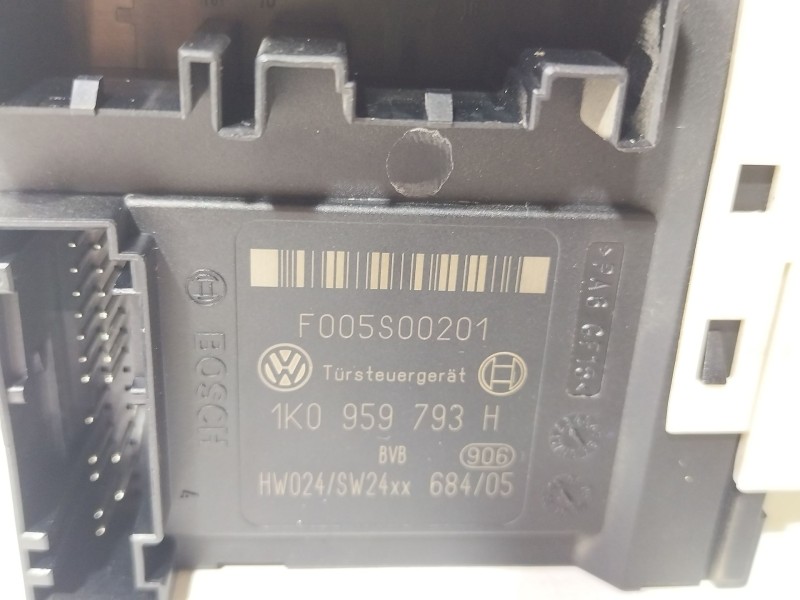 Recambio de motor elevalunas delantero izquierdo para seat toledo iii (5p2) 2.0 tdi referencia OEM IAM 1T0959701C  