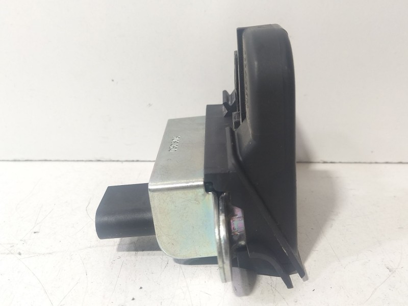 Recambio de cerradura maletero / porton para seat toledo iii (5p2) 2.0 tdi referencia OEM IAM 5P5827505  
