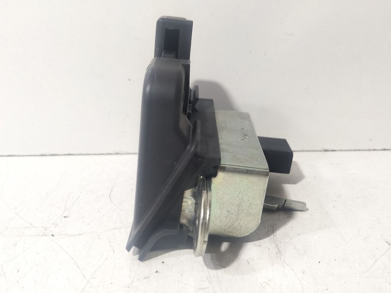 Recambio de cerradura maletero / porton para seat toledo iii (5p2) 2.0 tdi referencia OEM IAM 5P5827505  