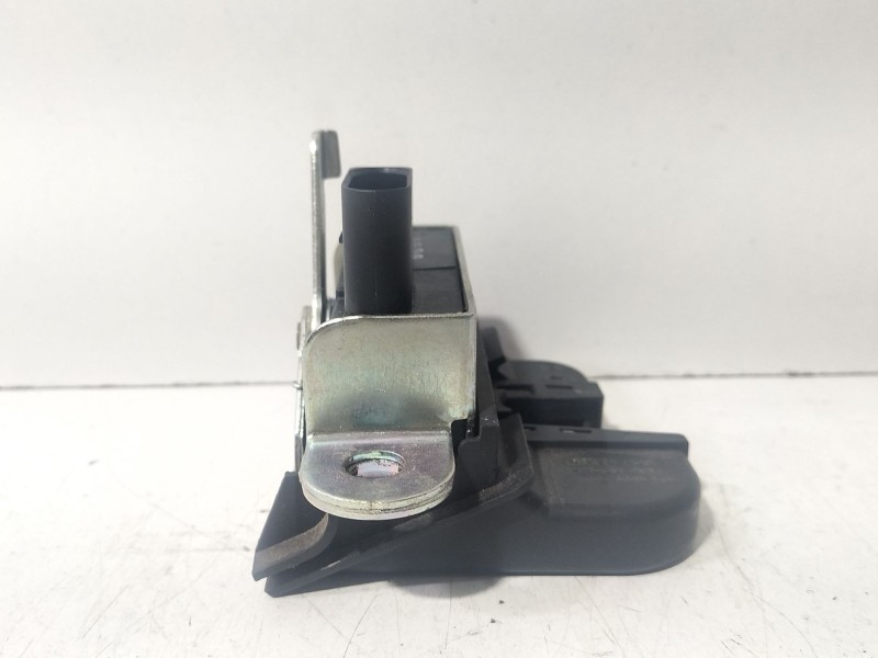 Recambio de cerradura maletero / porton para seat toledo iii (5p2) 2.0 tdi referencia OEM IAM 5P5827505  