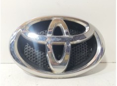 Recambio de rejilla paragolpes central para toyota auris (_e15_) 1.4 d-4d (nde150_) referencia OEM IAM 7531102140  