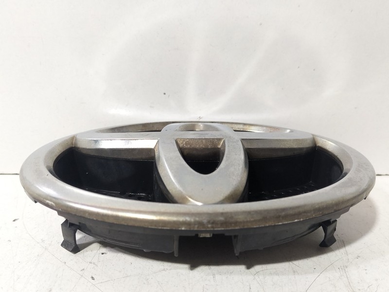 Recambio de rejilla paragolpes central para toyota auris (_e15_) 1.4 d-4d (nde150_) referencia OEM IAM 7531102140  