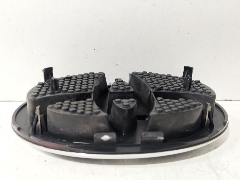 Recambio de rejilla paragolpes central para toyota auris (_e15_) 1.4 d-4d (nde150_) referencia OEM IAM 7531102140  