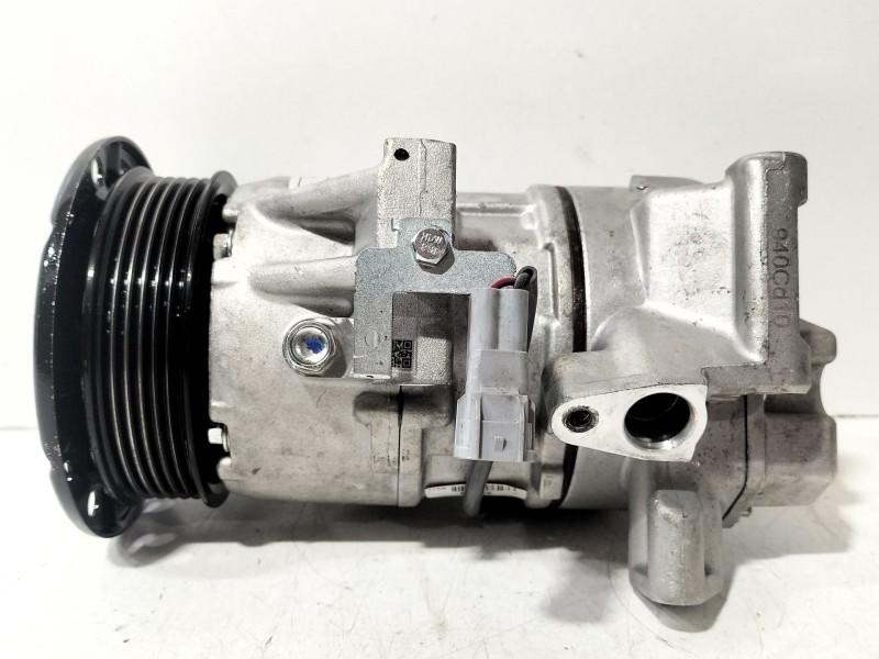 Recambio de compresor aire acondicionado para toyota auris (_e15_) 1.4 d-4d (nde150_) referencia OEM IAM 8831002390  