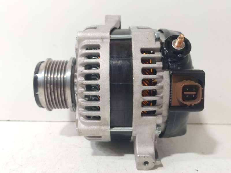 Recambio de alternador para toyota auris (_e15_) 1.4 d-4d (nde150_) referencia OEM IAM 270600N021  