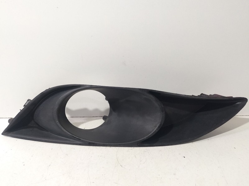 Recambio de rejilla paragolpes izquierda para toyota auris (_e15_) 1.4 d-4d (nde150_) referencia OEM IAM 8148202040  