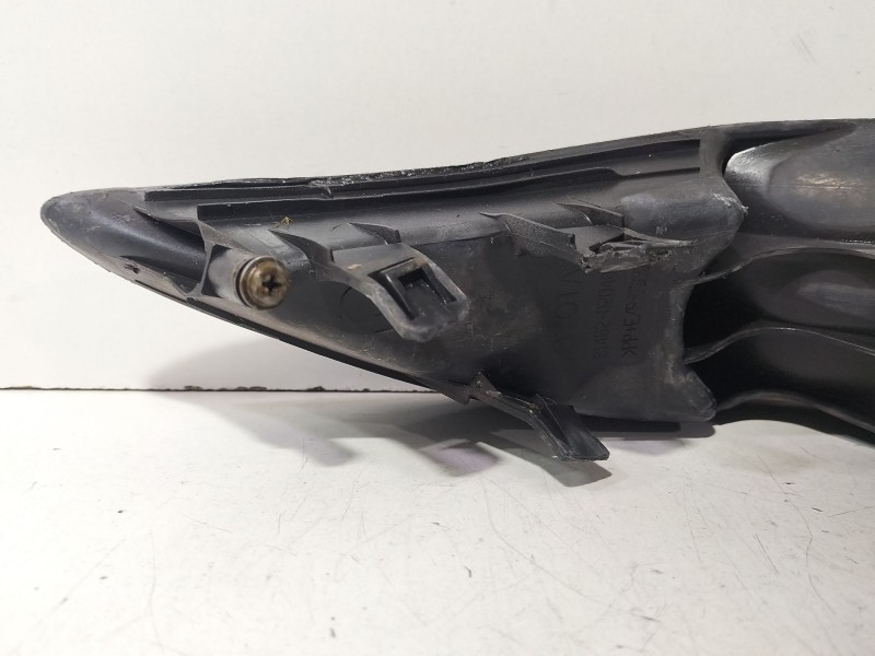 Recambio de rejilla paragolpes izquierda para toyota auris (_e15_) 1.4 d-4d (nde150_) referencia OEM IAM 8148202040  
