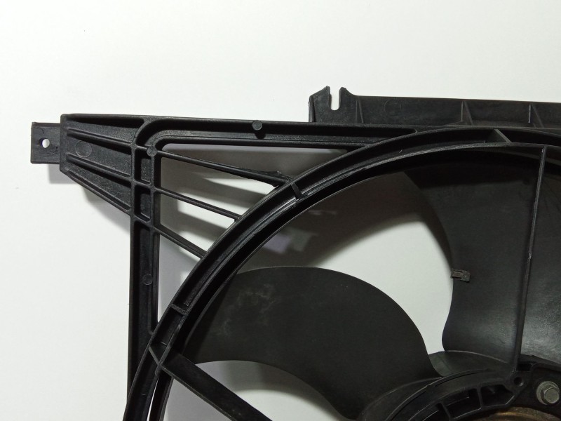 Recambio de electroventilador para renault clio ii (bb_, cb_) 1.5 dci (b/cb07) referencia OEM IAM 7700428659J  