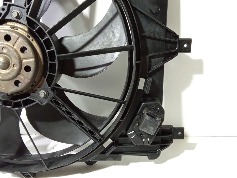 Recambio de electroventilador para renault clio ii (bb_, cb_) 1.5 dci (b/cb07) referencia OEM IAM 7700428659J  