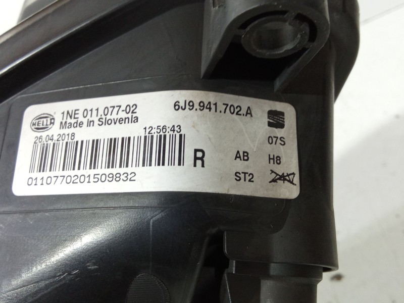 Recambio de faro antiniebla derecho para seat ibiza iv sc (6j1, 6p5) 1.2 referencia OEM IAM 6J9941702A  