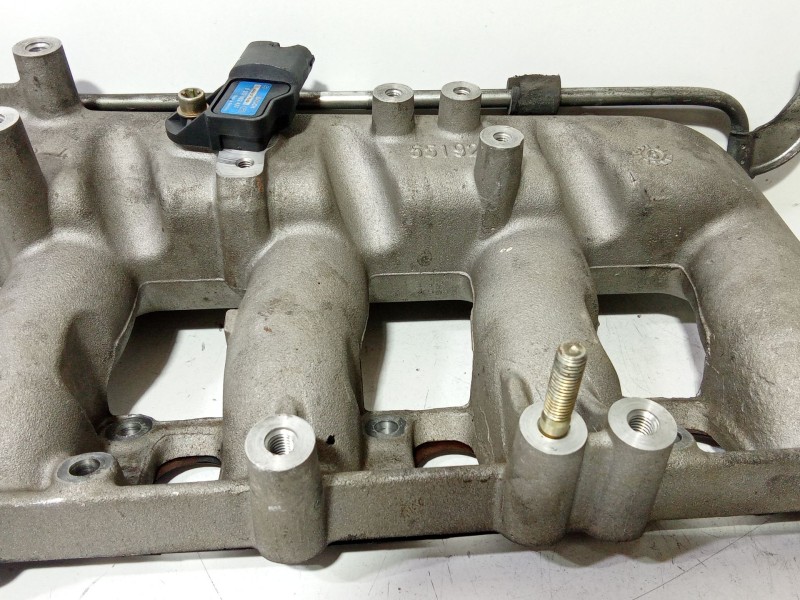 Recambio de colector admision para opel astra h (a04) 1.9 cdti (l48) referencia OEM IAM 55192747  