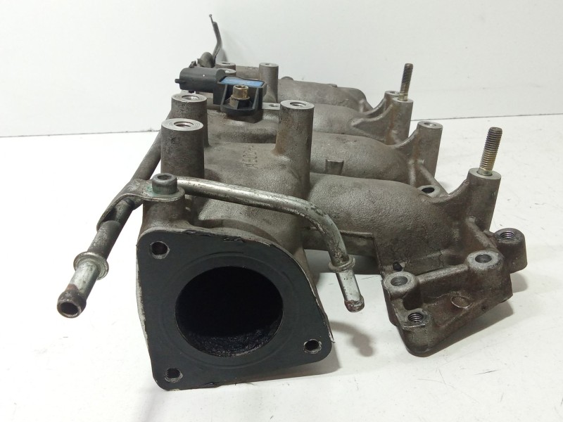 Recambio de colector admision para opel astra h (a04) 1.9 cdti (l48) referencia OEM IAM 55192747  