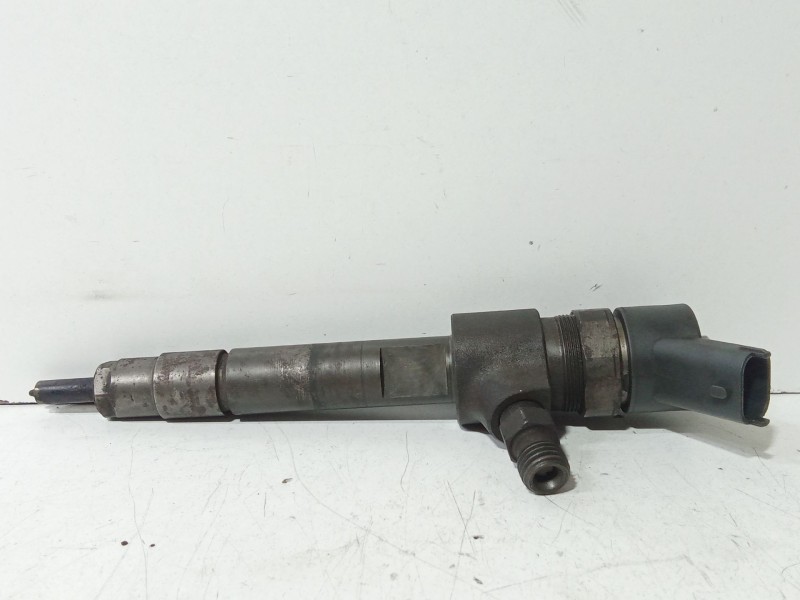 Recambio de inyector para opel astra h (a04) 1.9 cdti (l48) referencia OEM IAM 0445110165  