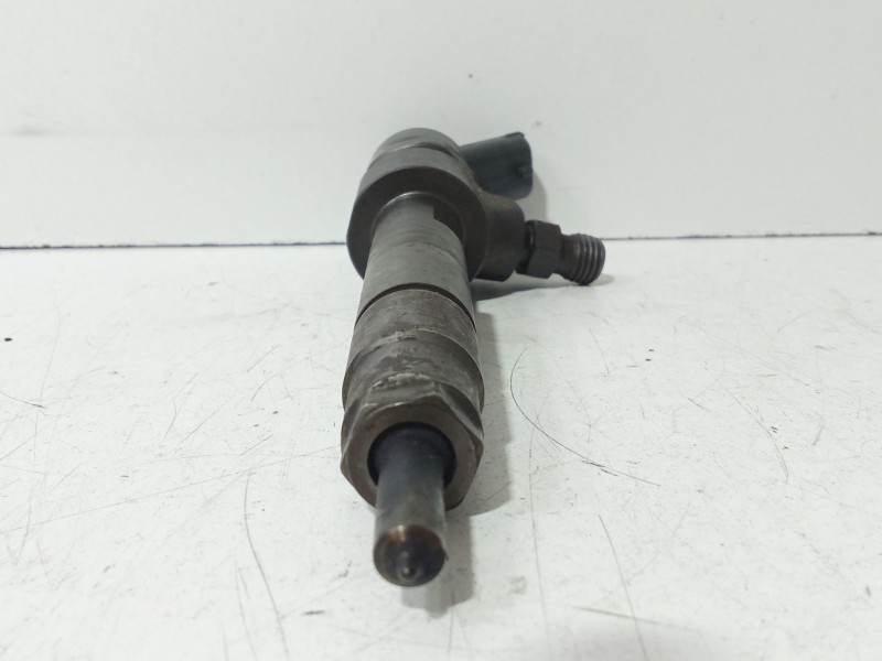 Recambio de inyector para opel astra h (a04) 1.9 cdti (l48) referencia OEM IAM 0445110165  