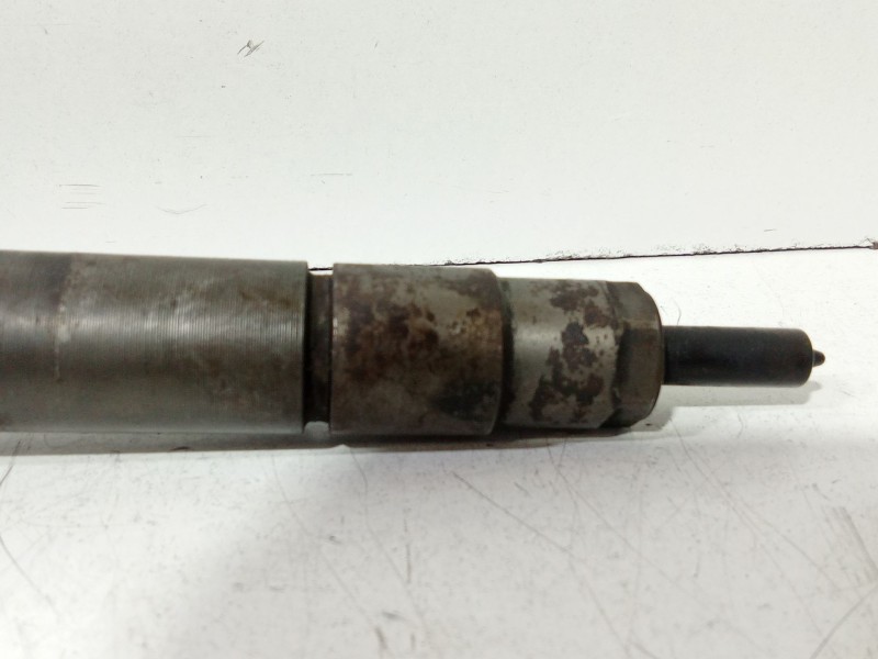 Recambio de inyector para opel astra h (a04) 1.9 cdti (l48) referencia OEM IAM 0445110165  