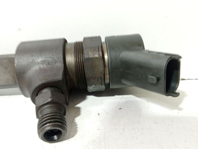 Recambio de inyector para opel astra h (a04) 1.9 cdti (l48) referencia OEM IAM 0445110165  