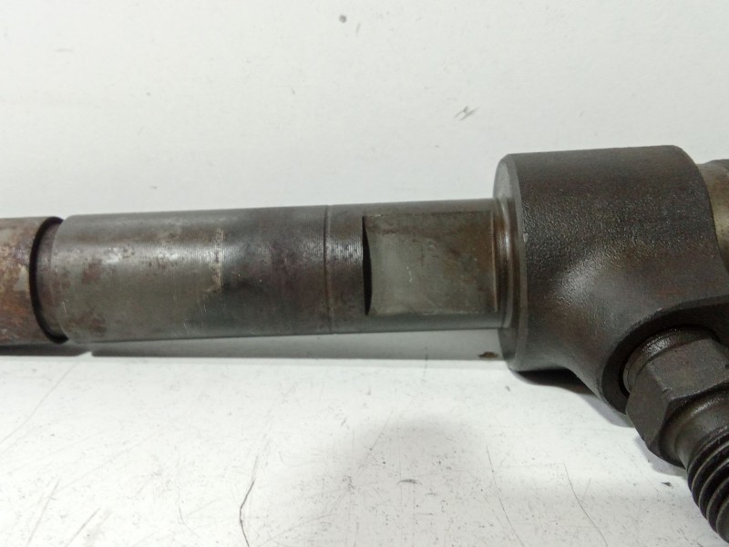 Recambio de inyector para opel astra h (a04) 1.9 cdti (l48) referencia OEM IAM 0445110165  