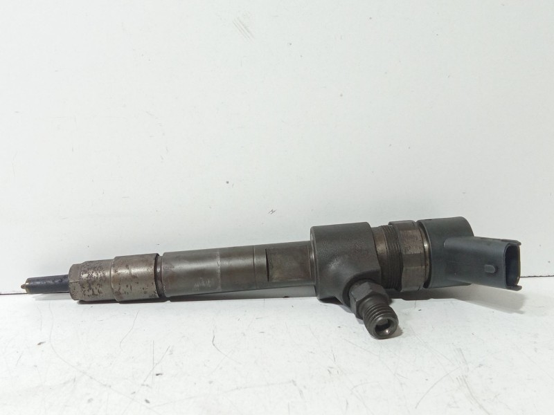 Recambio de inyector para opel astra h (a04) 1.9 cdti (l48) referencia OEM IAM 0445110165  