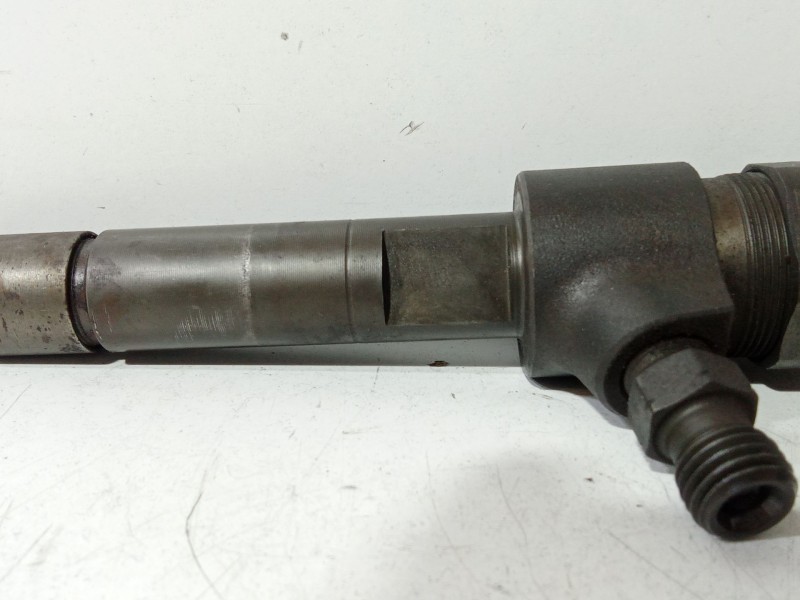 Recambio de inyector para opel astra h (a04) 1.9 cdti (l48) referencia OEM IAM 0445110165  
