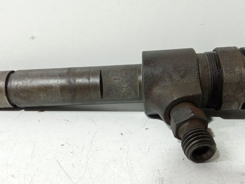 Recambio de inyector para opel astra h (a04) 1.9 cdti (l48) referencia OEM IAM 0445110165  