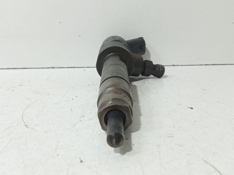 Recambio de inyector para opel astra h (a04) 1.9 cdti (l48) referencia OEM IAM 0445110165  