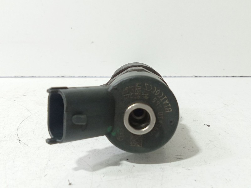 Recambio de inyector para opel astra h (a04) 1.9 cdti (l48) referencia OEM IAM 0445110165  